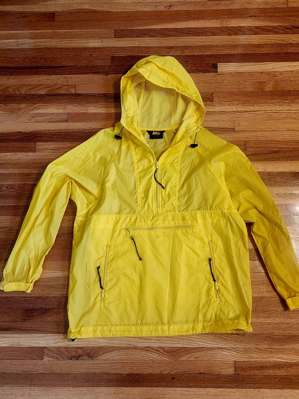 REI Vintage Packable Hooded Windbreaker in Yellow Size Small